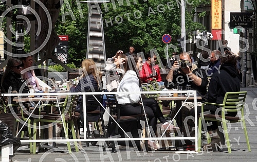 Life is slowly returning to normal after mitigating measures to combat the coronavirus epidemic.Zivot se polako vraca u normalne tokove posle ublazavanje mera borbe protiv epidemije korona virusa.