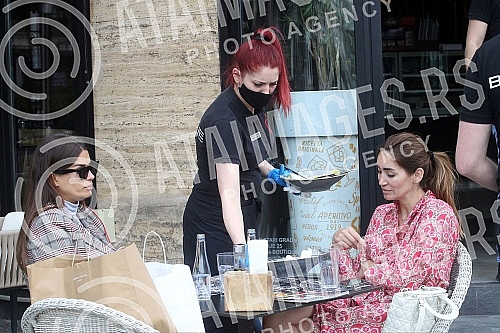 Life is slowly returning to normal after mitigating measures to combat the coronavirus epidemic.Zivot se polako vraca u normalne tokove posle ublazavanje mera borbe protiv epidemije korona virusa.