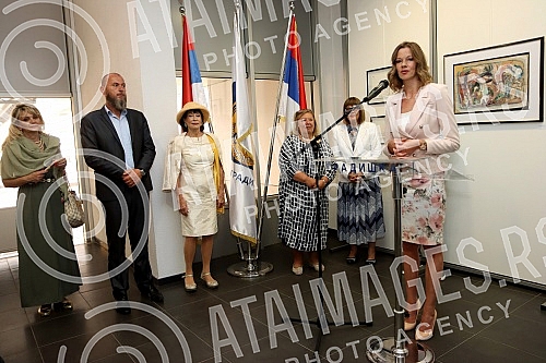 The Deputy Prime Minister of the Republic of Serbia and the Minister of Culture and Information Maja Gojkovic opened the exhibition of drawings by Milica od Macve in the exhibition hall of the Gradiska Cultural Center.Potpredsednica Vlade Republike