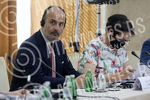 The Ministry of Human and Minority Rights and Social Dialogue and the Team for Social Inclusion and Poverty Reduction, in cooperation with the European Commission, are organizing a Technical Meeting on Social Inclusion of Roma in the Republic of Serb