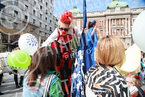 The traditional international meeting of children of Europe, Joy of Europe, which will be attended by boys and girls from 15 countries, opened today for the 52nd time with a ceremonial parade of the carnival procession along Knez Mihailova Street in 