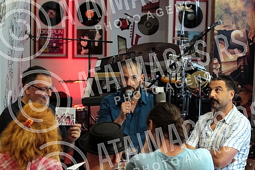 Promotion of the album 