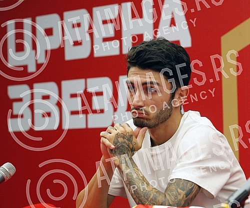 The promotion of the new player Irakli Azarovi was held in the premises of FC Crvena ZvezdaU prostorijama FK Crvena zvezda odrzana je promocija novog igraca Iraklija Azarova.
