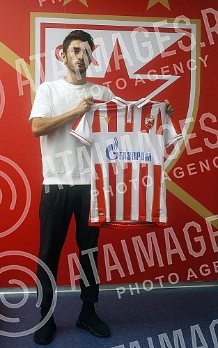 The promotion of the new player Irakli Azarovi was held in the premises of FC Crvena ZvezdaU prostorijama FK Crvena zvezda odrzana je promocija novog igraca Iraklija Azarova.