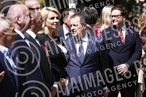As part of the celebration of May 9, the Day of Victory over Fascism in World War II, representatives of the Ministry of Defense and the Serbian Army, the City of Belgrade and SUBNOR and participants in the Immortal Regiment laid wreaths at the Monum
