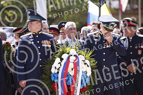 As part of the celebration of May 9, the Day of Victory over Fascism in World War II, representatives of the Ministry of Defense and the Serbian Army, the City of Belgrade and SUBNOR and participants in the Immortal Regiment laid wreaths at the Monum