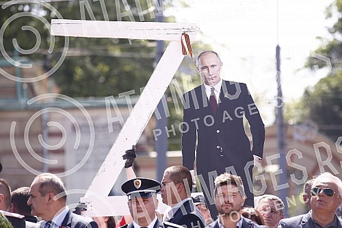 As part of the celebration of May 9, the Day of Victory over Fascism in World War II, representatives of the Ministry of Defense and the Serbian Army, the City of Belgrade and SUBNOR and participants in the Immortal Regiment laid wreaths at the Monum