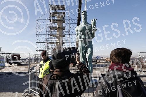 Winner statue returned to Kalemegdan after restoration.Statua Pobednika vracena na Kalemegdan posle restauracije