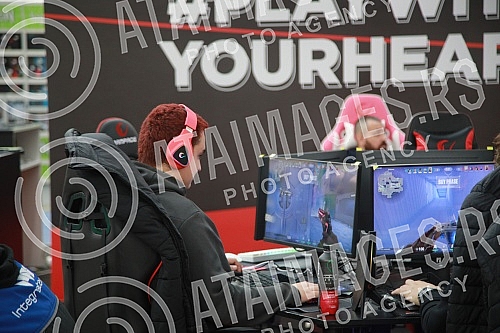 The seventh Games.con festival takes place in halls 1 and 2 of the Belgrade Fair.Sedmi Games.con festivala odrzava se u halama 1 i 2 Beogradskog sajma.