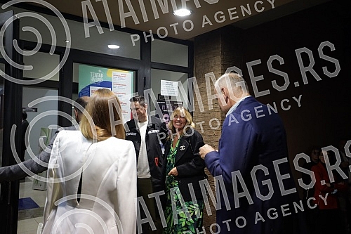The premiere of the monodrama Petrija's Wreath, adapted by actress Mirjana Karanovic and directed by Jana Maricic, was held at the Brdo Theater.Premijera monodrame Petrijin venac, ciju je adaptaciju glumica Mirjana Karanovic uradila sa rediteljkom 