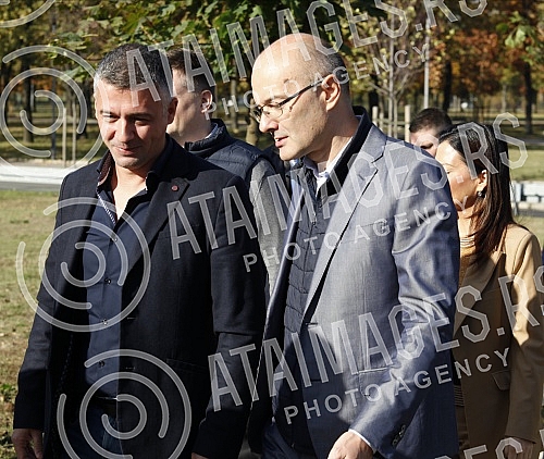 In the Friendship Park in Usce, the Serbian Progressive Party celebrated its 13th birthday by planting 13 trees.In the Friendship Park in Usce, the Serbian Progressive Party celebrated its 13th birthday by planting 13 trees.