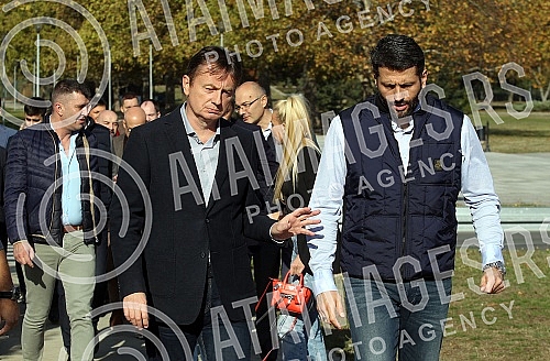 In the Friendship Park in Usce, the Serbian Progressive Party celebrated its 13th birthday by planting 13 trees.In the Friendship Park in Usce, the Serbian Progressive Party celebrated its 13th birthday by planting 13 trees.