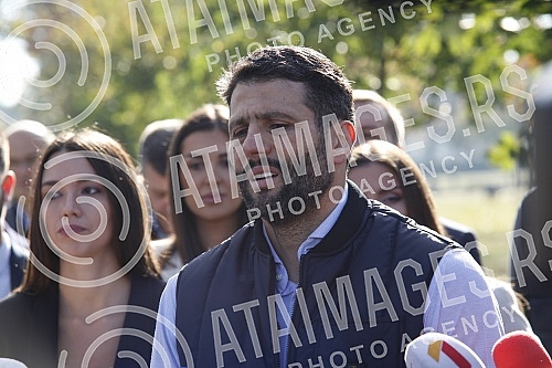 In the Friendship Park in Usce, the Serbian Progressive Party celebrated its 13th birthday by planting 13 trees.In the Friendship Park in Usce, the Serbian Progressive Party celebrated its 13th birthday by planting 13 trees.