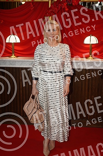 The premiere of the video Rana and the promotion of the album Cinema (Bioskop) by Seka Aleksic was held at the Cinestar cinema in the Ada Mall shopping center.Premijera spota Rana i promocija albuma Bioskop Seke Aleksic odrzana je u bioskopu Cinest