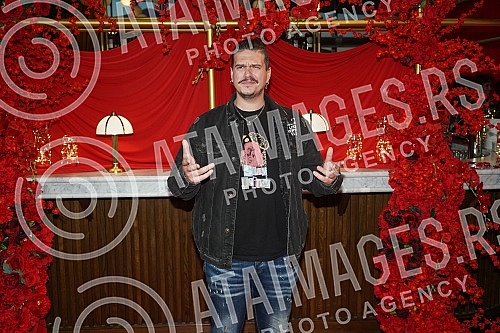 The premiere of the video Rana and the promotion of the album Cinema (Bioskop) by Seka Aleksic was held at the Cinestar cinema in the Ada Mall shopping center.Premijera spota Rana i promocija albuma Bioskop Seke Aleksic odrzana je u bioskopu Cinest