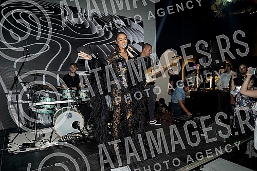 Performance of Ana Nikolic at the opening of the event center The Dream.Nastup Ane Nikolic na otvaranje event centra The Dream.