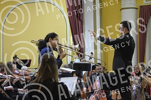 The compositions of Beethoven, Korsakov and Mona could be heard by the citizens of Nis at the double concert of the Low Symphony Orchestra, and the soloists were cellist Natasa Palic and trombonist Ilija Stankovic.Dela Betovena, Korsakova i Mona gr