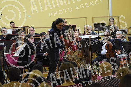 The compositions of Beethoven, Korsakov and Mona could be heard by the citizens of Nis at the double concert of the Low Symphony Orchestra, and the soloists were cellist Natasa Palic and trombonist Ilija Stankovic.Dela Betovena, Korsakova i Mona gr