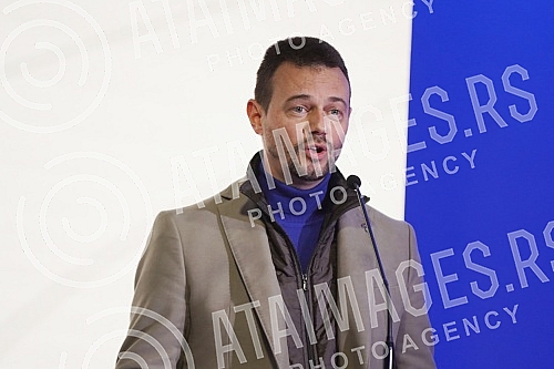 The company SP Atletika 2022 signed a sponsorship agreement with the company Dunav osiguranje, and at the same event at the Crowne Plaza Hotel, the medals of the World Athletics Championship were promoted in the Belgrade22 hall.Preduzece SP Atletik