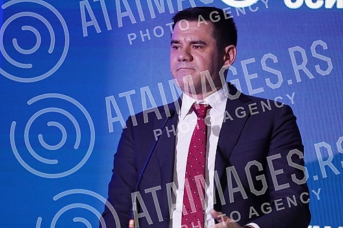 The company SP Atletika 2022 signed a sponsorship agreement with the company Dunav osiguranje, and at the same event at the Crowne Plaza Hotel, the medals of the World Athletics Championship were promoted in the Belgrade22 hall.Preduzece SP Atletik