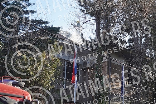 A fire broke out in the residence of the Croatian Embassy, located at 17b Sanje Zivanovic Street in Senjak. U rezidenciji Hrvatske ambasade koja se nalazi u Ulici Sanje Zivanovic 17b na Senjaku  izbio je pozar.
