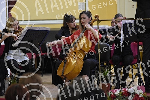 The compositions of Beethoven, Korsakov and Mona could be heard by the citizens of Nis at the double concert of the Low Symphony Orchestra, and the soloists were cellist Natasa Palic and trombonist Ilija Stankovic.Dela Betovena, Korsakova i Mona gr