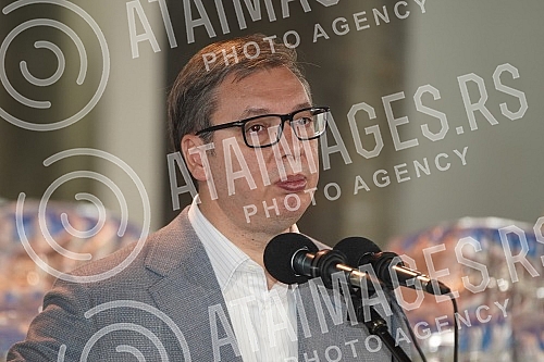 The President of the Republic of Serbia, Aleksandar Vucic, visited the warehouse of the Republic Directorate for Commodity Reserves - General Cargo Warehouse, Belgrade.Predsednik Republike Srbije Aleksandar Vucic obisao je skladista Republicke dire