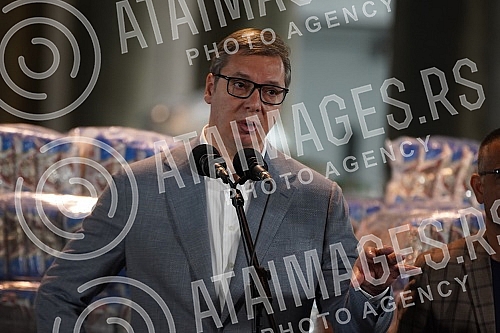 The President of the Republic of Serbia, Aleksandar Vucic, visited the warehouse of the Republic Directorate for Commodity Reserves - General Cargo Warehouse, Belgrade.Predsednik Republike Srbije Aleksandar Vucic obisao je skladista Republicke dire