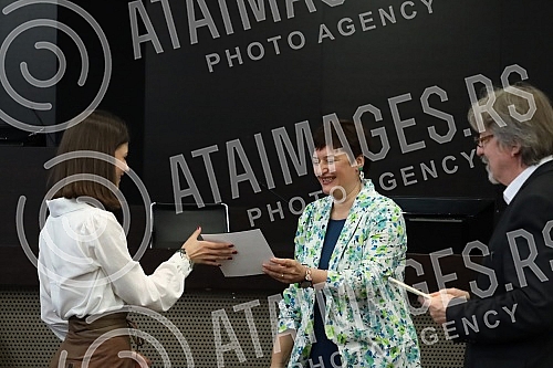 In order to preserve the memory of Peter the King - the doyen of Serbian actors, great intellectuals and fantastic interpreters of poetry, the municipality of Vracar with Atelier 212 since 2013 organizes a recitation competition for Vracar elementary