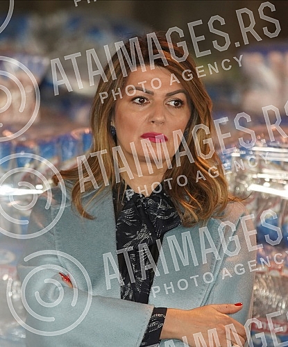 The President of the Republic of Serbia, Aleksandar Vucic, visited the warehouse of the Republic Directorate for Commodity Reserves - General Cargo Warehouse, Belgrade.Predsednik Republike Srbije Aleksandar Vucic obisao je skladista Republicke dire