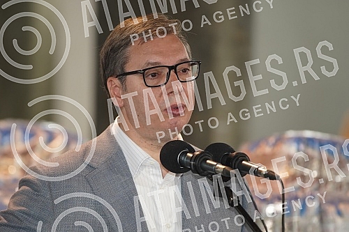 The President of the Republic of Serbia, Aleksandar Vucic, visited the warehouse of the Republic Directorate for Commodity Reserves - General Cargo Warehouse, Belgrade.Predsednik Republike Srbije Aleksandar Vucic obisao je skladista Republicke dire