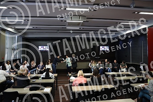 In order to preserve the memory of Peter the King - the doyen of Serbian actors, great intellectuals and fantastic interpreters of poetry, the municipality of Vracar with Atelier 212 since 2013 organizes a recitation competition for Vracar elementary