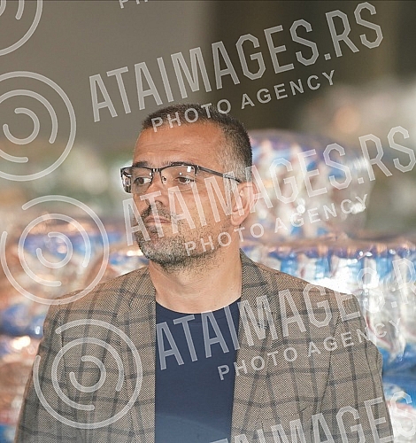 The President of the Republic of Serbia, Aleksandar Vucic, visited the warehouse of the Republic Directorate for Commodity Reserves - General Cargo Warehouse, Belgrade.Predsednik Republike Srbije Aleksandar Vucic obisao je skladista Republicke dire