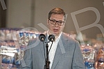The President of the Republic of Serbia, Aleksandar Vucic, visited the warehouse of the Republic Directorate for Commodity Reserves - General Cargo Warehouse, Belgrade.Predsednik Republike Srbije Aleksandar Vucic obisao je skladista Republicke dire