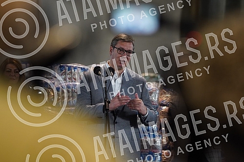 The President of the Republic of Serbia, Aleksandar Vucic, visited the warehouse of the Republic Directorate for Commodity Reserves - General Cargo Warehouse, Belgrade.Predsednik Republike Srbije Aleksandar Vucic obisao je skladista Republicke dire