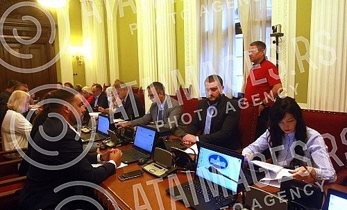 The session of the Parliamentary Committee for Foreign Affairs, whose agenda included a report on the international cooperation of the Serbian Parliament in 2021, was held in the House of the National Assembly.Sednica skupstinskog Odbora za spoljne