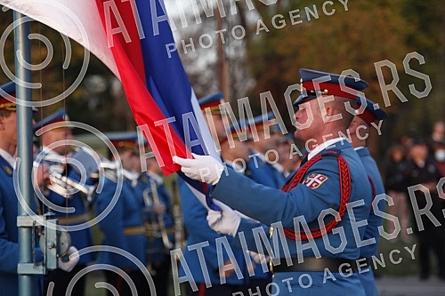 Honorary units of the Serbian Army Guard from the Sava Terrace of the Belgrade Fortress fired honorary artillery fire in honor of the Day of Reconciliation in the First World War - a national holiday in the Republic of Serbia. Pocasne jedinice Gard