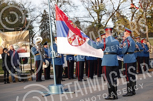 Honorary units of the Serbian Army Guard from the Sava Terrace of the Belgrade Fortress fired honorary artillery fire in honor of the Day of Reconciliation in the First World War - a national holiday in the Republic of Serbia. Pocasne jedinice Gard