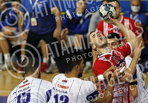 The match of the 8th round of the ARKUS league in the men's competition between the teams of MRK Crvena zvezda Grundfos and RK Metaloplastika was played in the USC Vozdovac hall. Utakmica 8. kola ARKUS lige u muskoj konkurenciji izmedju ekipa MRK C