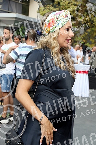 Unveiling the Mico Orlovic Monument at the plateau in front of the RTS building.Otkrivanje spomenika Miloju Mici Orlovicu na platou ispred zgrade RTS.