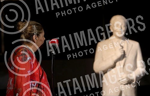 Unveiling the Mico Orlovic Monument at the plateau in front of the RTS building.Otkrivanje spomenika Miloju Mici Orlovicu na platou ispred zgrade RTS.