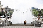 A migrant from Kuwait is bathing in a fountain on Nikola Pasic Square.Migrant iz Kuvajta se kupa u fontani na Trgu Nikole Pasica.