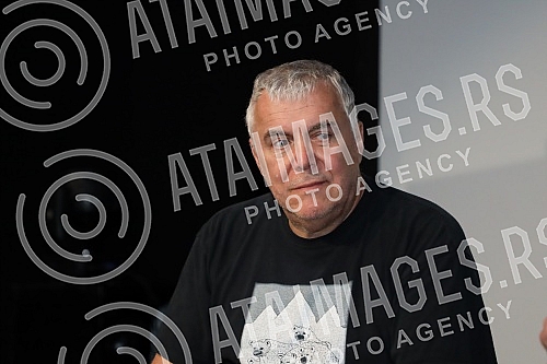 The promotion of the first novel by the famous Slovenian singer-songwriter Zoran Predin 