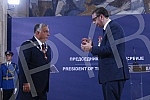 The President of Serbia, Aleksandar Vucich, presented the Prime Minister of Hungary, Viktor Orban, with the Order of the Republic of Serbia on a large necklace for outstanding services in developing and consolidating peaceful cooperation and friendly