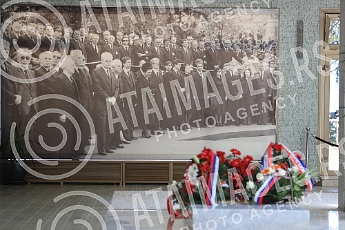 In the House of Flowers, admirers of the character and work of Josip Broz Tito marked the 41st anniversary of the death of the lifelong president of the Socialist Federal Republic of Yugoslavia and the League of Communists of Yugoslavia. U Kuci cve