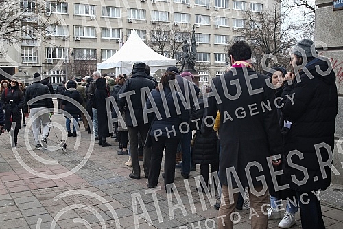 At the Monument to Tsar Nikolaj, across the street from the building of the Presidency of Serbia, the collection of signatures for the People's Initiative for the Prohibition of Lithium and Pine Excavation began, organized by SEOS, the Association fo