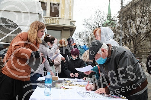 At the Monument to Tsar Nikolaj, across the street from the building of the Presidency of Serbia, the collection of signatures for the People's Initiative for the Prohibition of Lithium and Pine Excavation began, organized by SEOS, the Association fo
