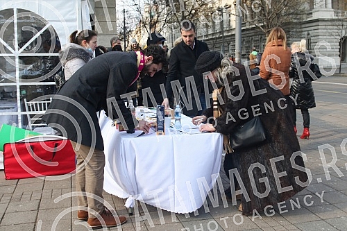 At the Monument to Tsar Nikolaj, across the street from the building of the Presidency of Serbia, the collection of signatures for the People's Initiative for the Prohibition of Lithium and Pine Excavation began, organized by SEOS, the Association fo