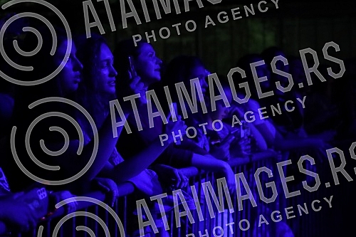 One of the most famous pop singers in Serbia, Aleksandra Radovic, performed her Acoustic concert as part of the Garden Sessions series of concerts held at the Jevremovac Botanical Garden.Sa svojim programom Acoustic koncert u sklopu Garden Sessions