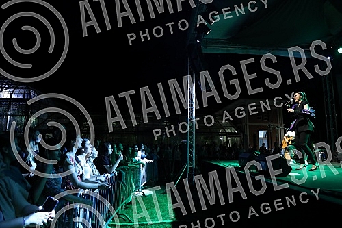 One of the most famous pop singers in Serbia, Aleksandra Radovic, performed her Acoustic concert as part of the Garden Sessions series of concerts held at the Jevremovac Botanical Garden.Sa svojim programom Acoustic koncert u sklopu Garden Sessions